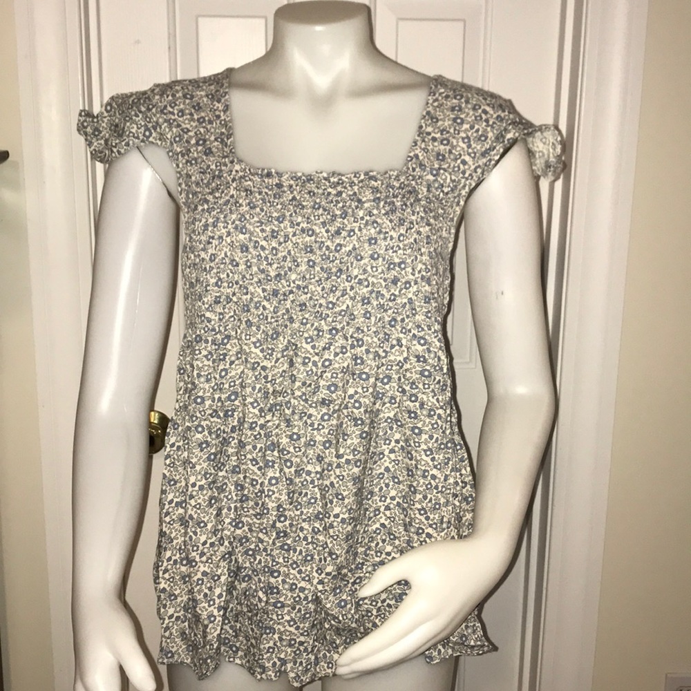 Vintage-style Floral Maternity Blouse